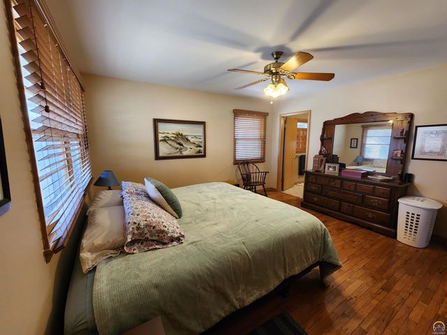 1402 Luther St, Emporia, KS 66801