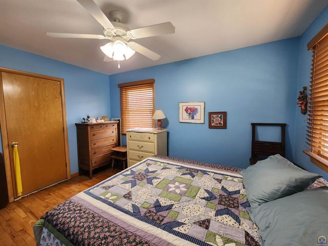 1402 Luther St, Emporia, KS 66801