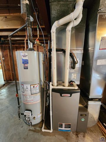 1402 Luther St, Emporia, KS 66801