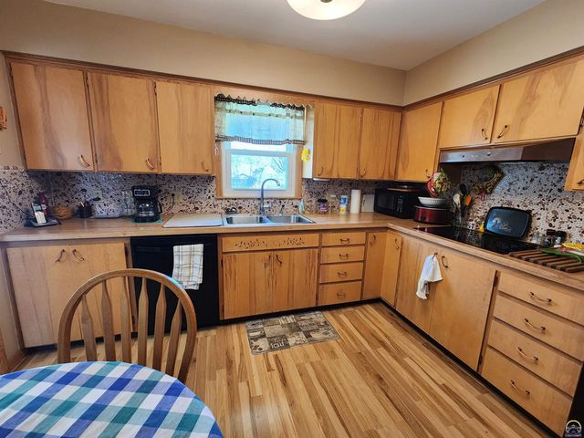 1402 Luther St, Emporia, KS 66801