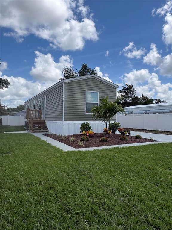 6615 BANDURA AVENUE, New Port Richey, FL 34653