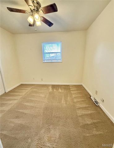 206 LIBERTY Drive, Belleville, IL 62226