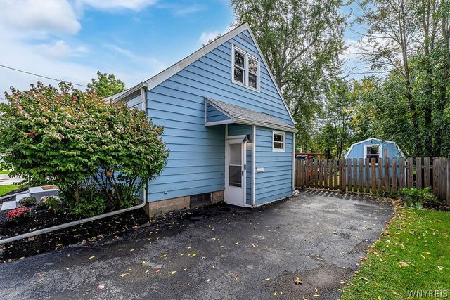 80 Wilkshire Place, Lancaster, NY 14086