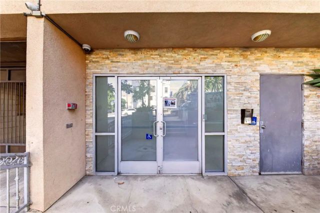 980 S Oxford 303, Los Angeles, CA 90006