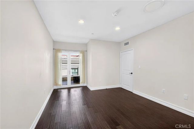 980 S Oxford 303, Los Angeles, CA 90006