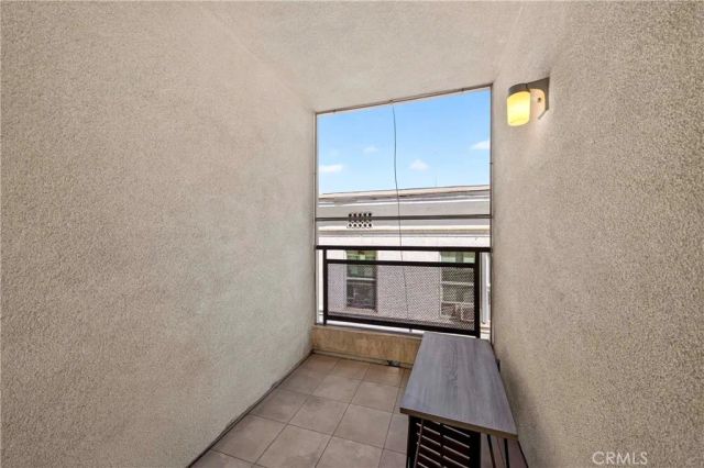 980 S Oxford 303, Los Angeles, CA 90006