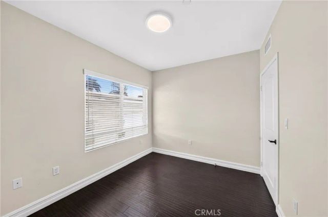 980 S Oxford 303, Los Angeles, CA 90006