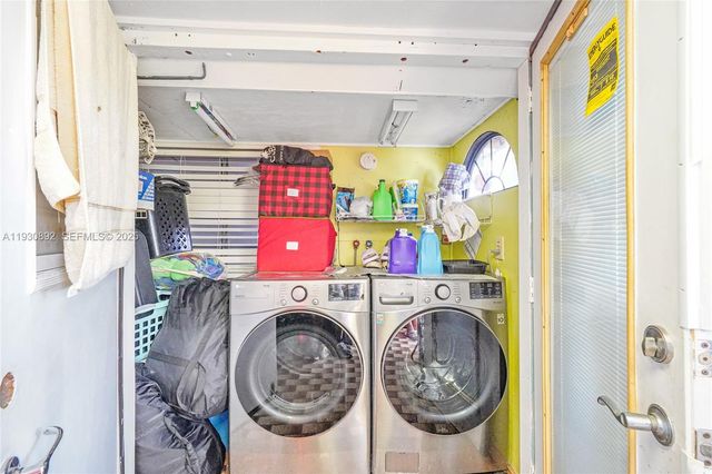 618 W 32nd St, Hialeah, FL 33012