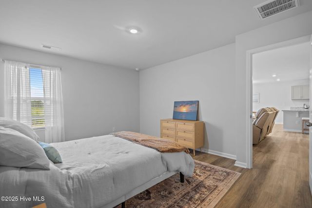 4862 Abbington Oaks Way SE, Southport, NC 28461