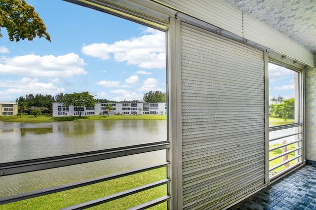 202 Wellington D, West Palm Beach, FL 33417