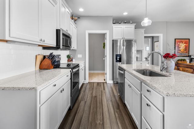 8763 N Kelliann Way, Manhattan, KS 66502