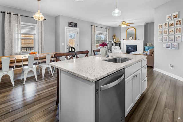 8763 N Kelliann Way, Manhattan, KS 66502