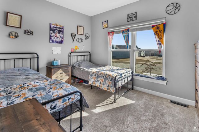 8763 N Kelliann Way, Manhattan, KS 66502