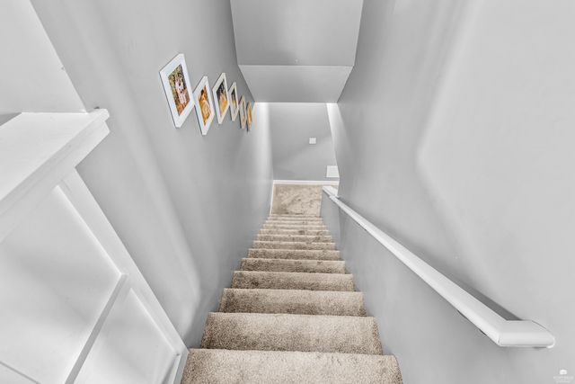 8763 N Kelliann Way, Manhattan, KS 66502