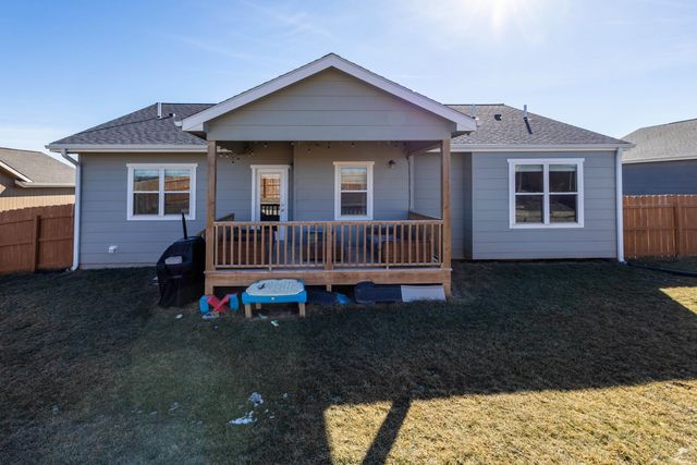 8763 N Kelliann Way, Manhattan, KS 66502