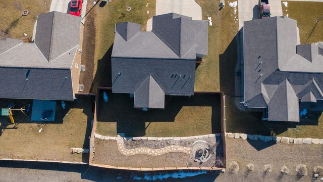 8763 N Kelliann Way, Manhattan, KS 66502