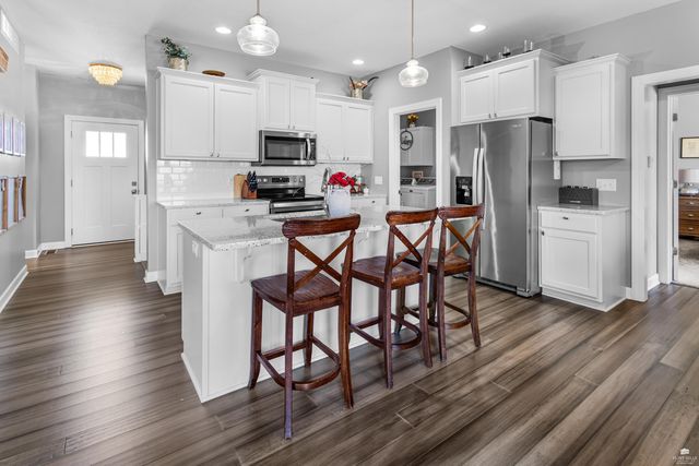 8763 N Kelliann Way, Manhattan, KS 66502