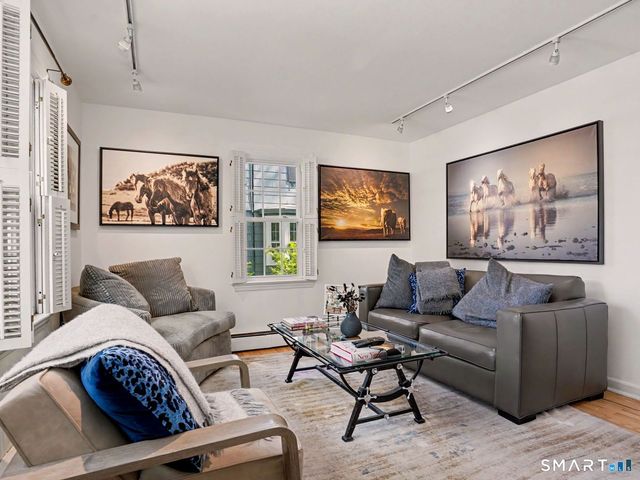 43 George Avenue, Norwalk, CT 06851