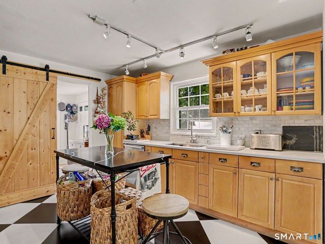 43 George Avenue, Norwalk, CT 06851
