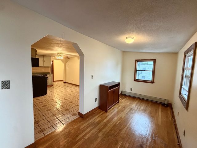 11 Jefferson St 3, Cambridge, MA 02141