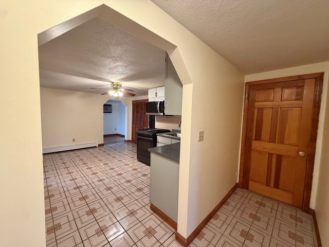 11 Jefferson St 3, Cambridge, MA 02141