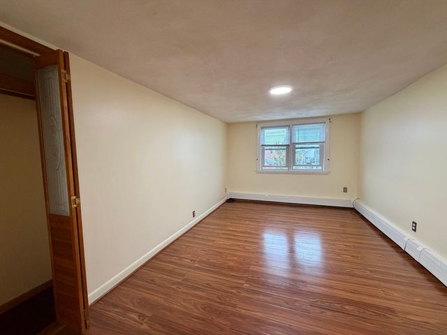 11 Jefferson St 3, Cambridge, MA 02141
