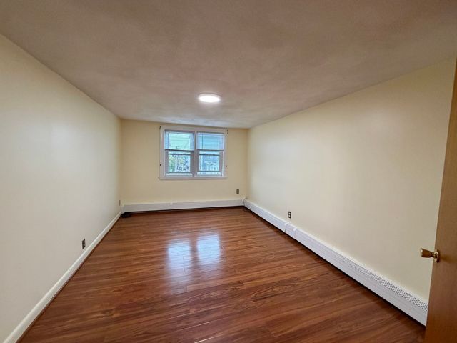 11 Jefferson St 3, Cambridge, MA 02141
