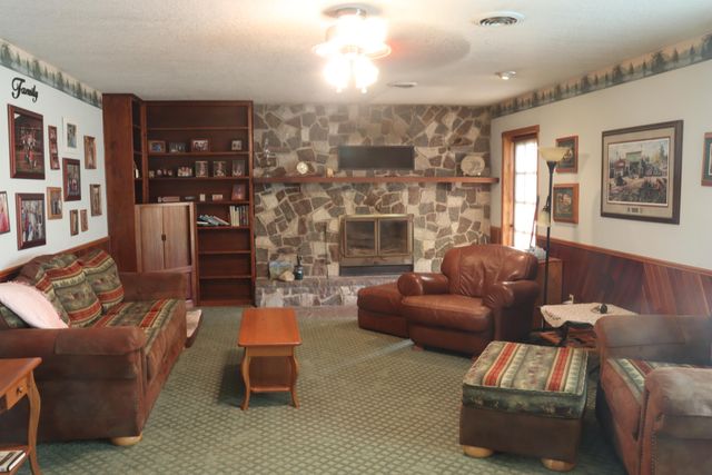 17984 State Hwy 248, Cassville, MO 65625