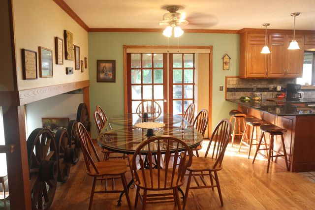 17984 State Hwy 248, Cassville, MO 65625