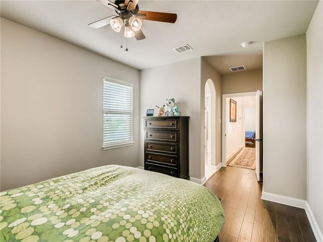 215 Woodlands CT, Lakeway, TX 78738