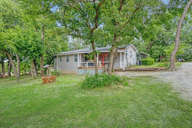 1250 Garrett Road, Whitewright, TX 75491
