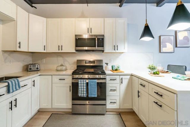 1298 Prospect Street 2F, La Jolla, CA 92037