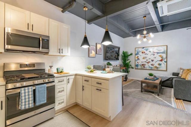 1298 Prospect Street 2F, La Jolla, CA 92037