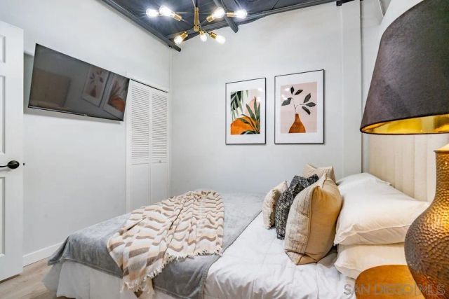 1298 Prospect Street 2F, La Jolla, CA 92037