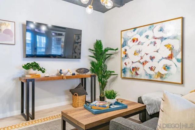 1298 Prospect Street 2F, La Jolla, CA 92037