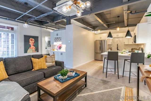 1298 Prospect Street 2F, La Jolla, CA 92037
