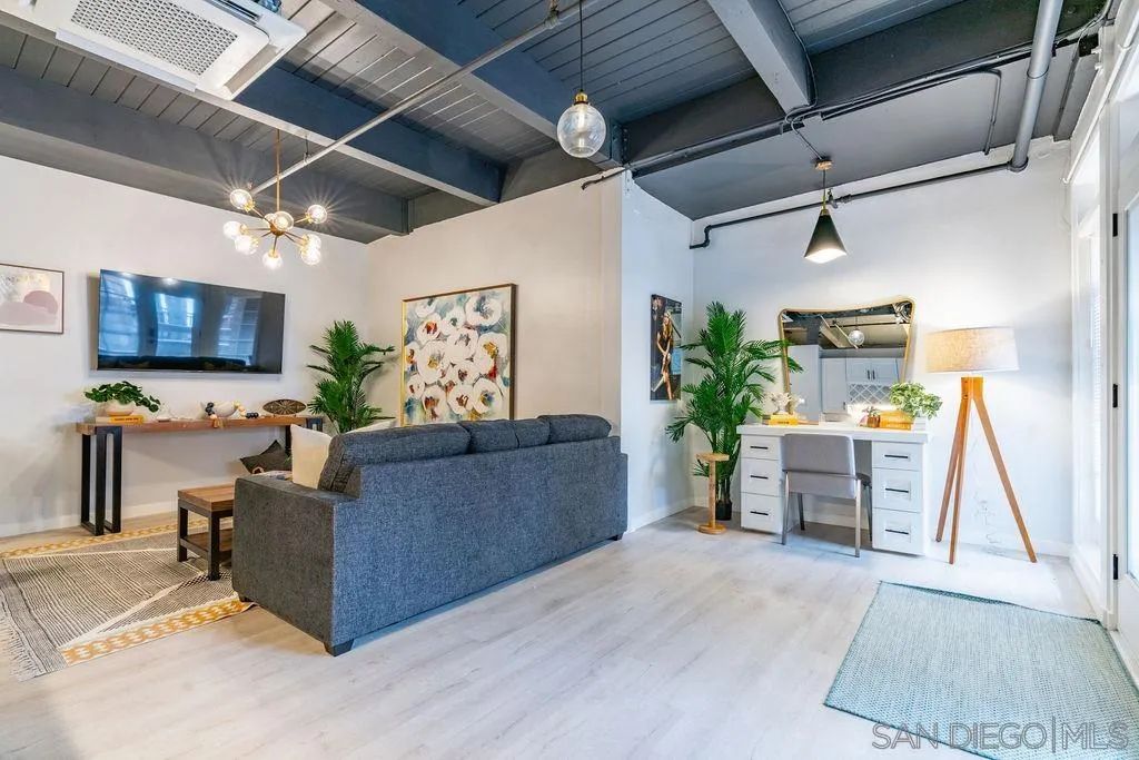 1298 Prospect Street 2F, La Jolla, CA 92037
