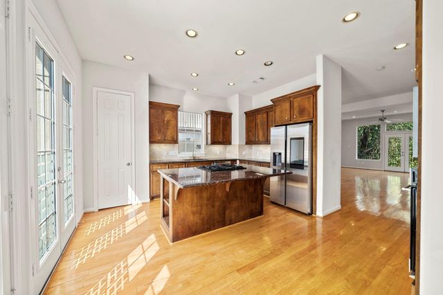 1726 Stacy Falls, Houston, TX 77008