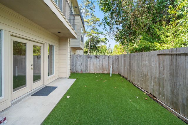 1726 Stacy Falls, Houston, TX 77008