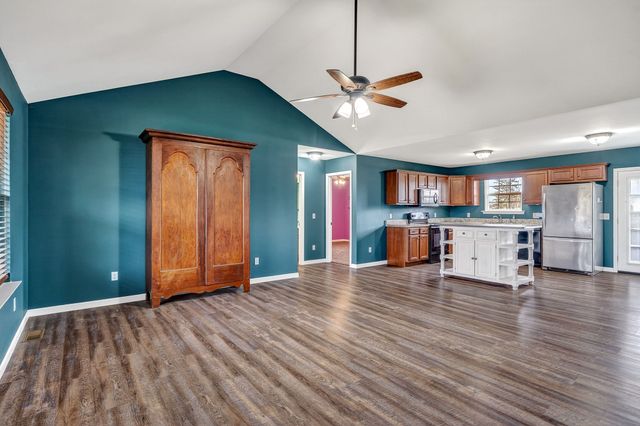 3490 Pigeon Hill Rd, Mcminnville, TN 37110