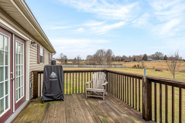 3490 Pigeon Hill Rd, Mcminnville, TN 37110