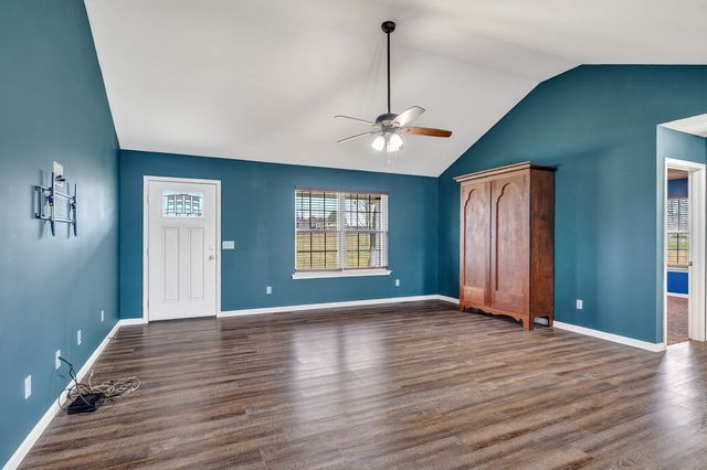 3490 Pigeon Hill Rd, Mcminnville, TN 37110