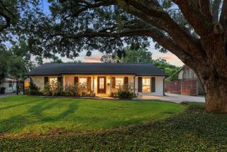 9623 Val Verde Street, Houston, TX 77063