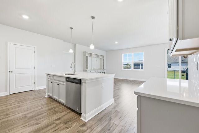 7132 McGregor Dr., Little River, SC 29566