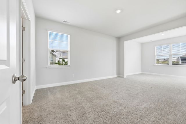 7132 McGregor Dr., Little River, SC 29566