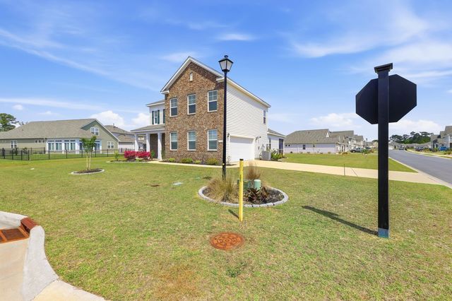 7132 McGregor Dr., Little River, SC 29566