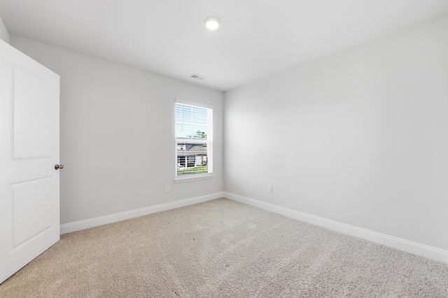 7132 McGregor Dr., Little River, SC 29566