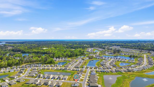 7132 McGregor Dr., Little River, SC 29566