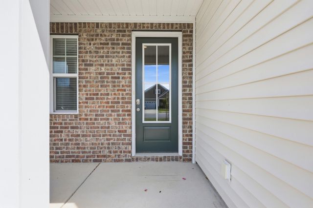 7132 McGregor Dr., Little River, SC 29566