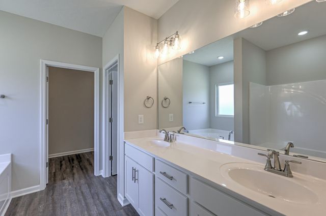 41 Bartow St, Decherd, TN 37324